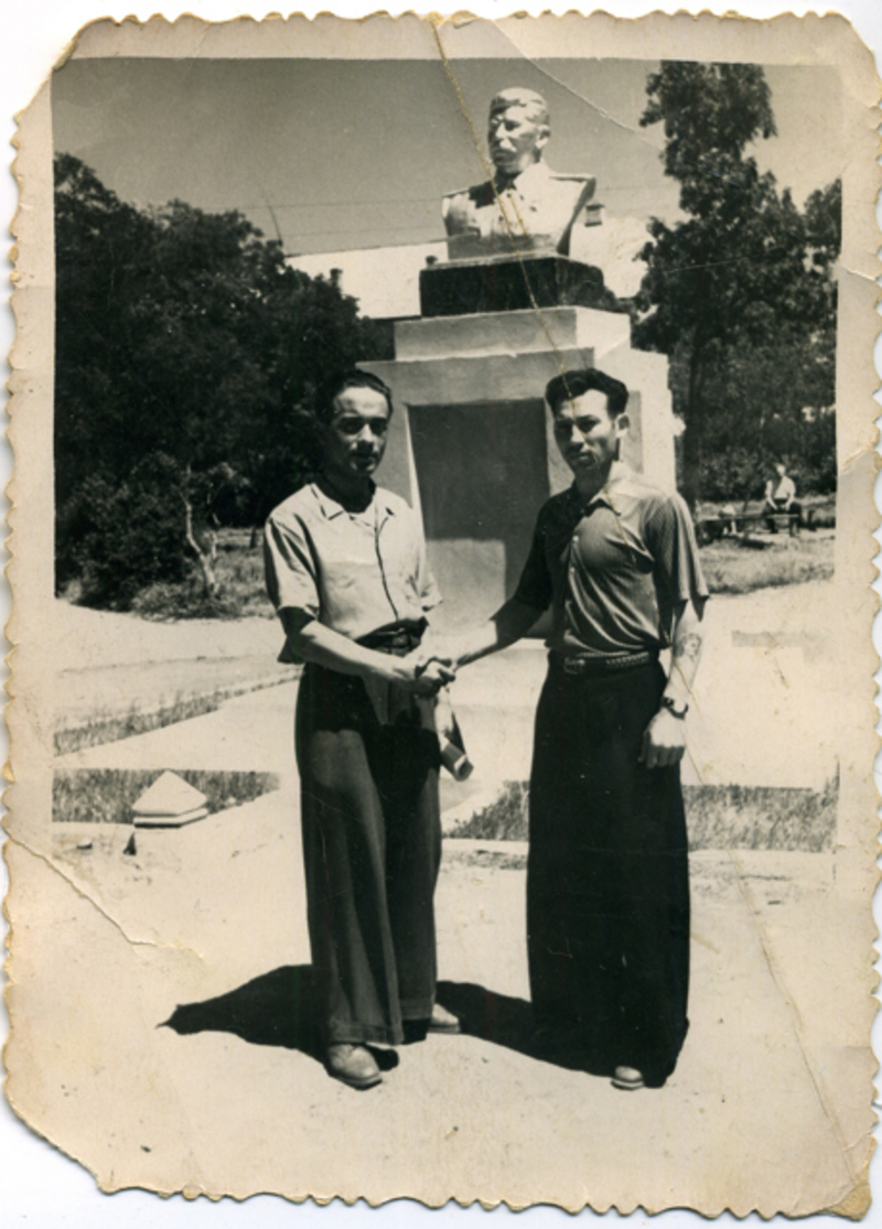  Июль. Перед городским Домом культуры